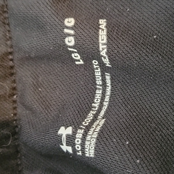 Lot of 2 Under Armour running shirts sz L - Picture 3 of 3